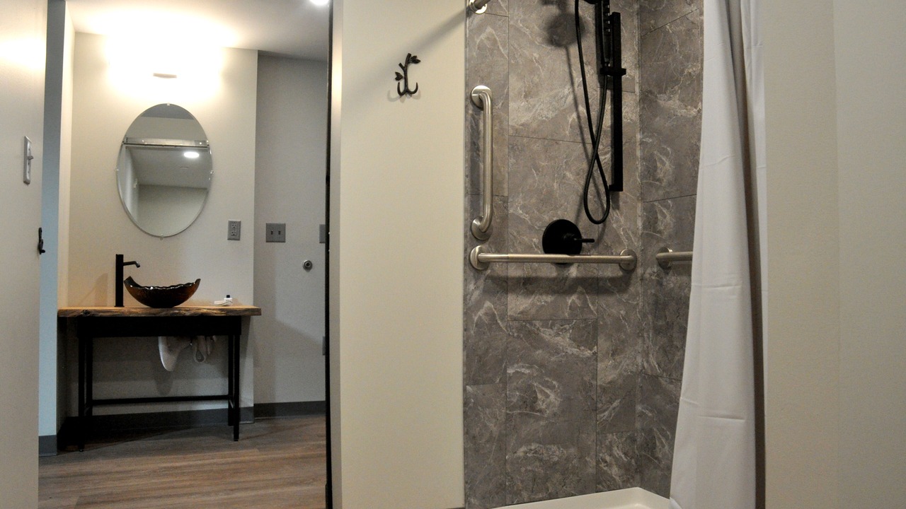 Photo of Bathroom in Nelsonville