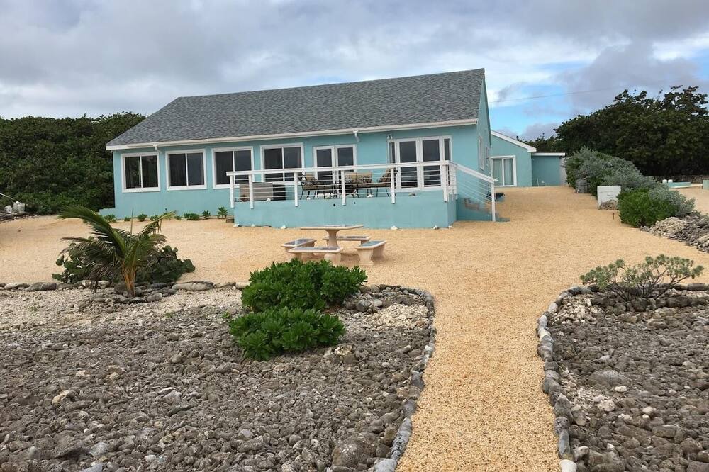 Photo of Outdoor in West End