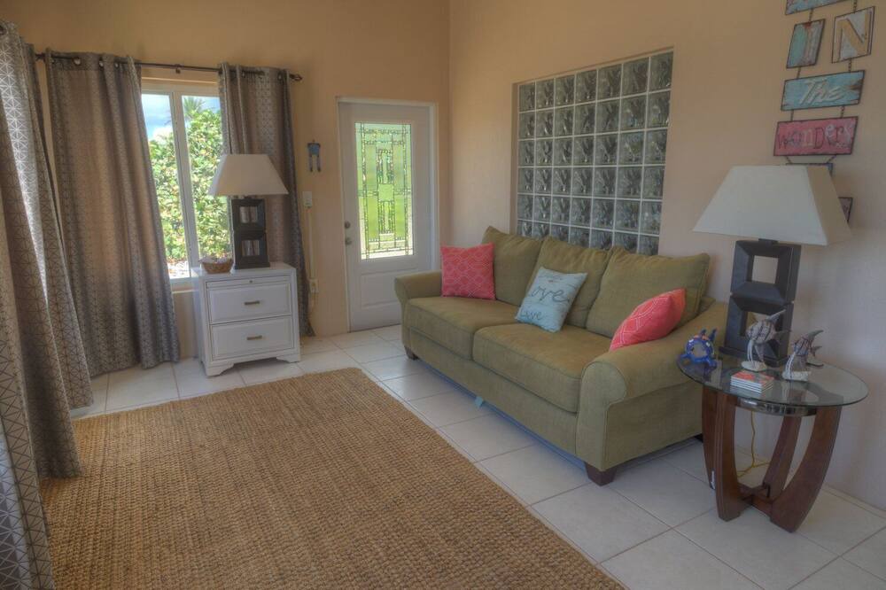 Photo of Livingroom in West End