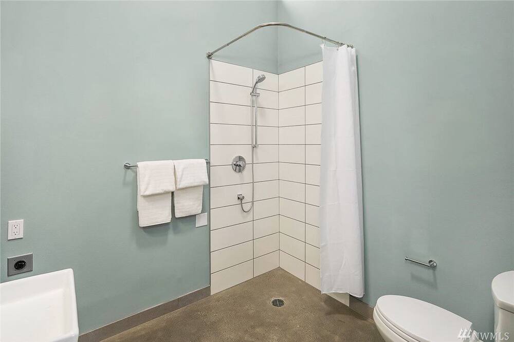 Photo of Bathroom in Whittier Heights