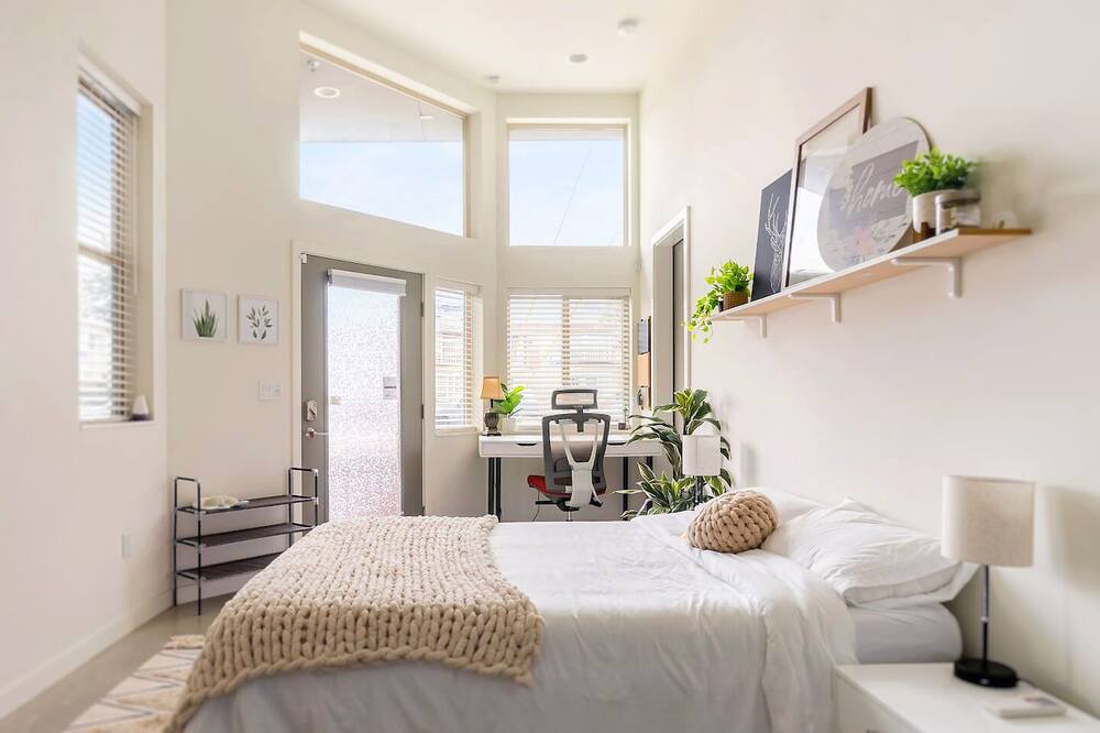 Photo of Bedroom in Whittier Heights