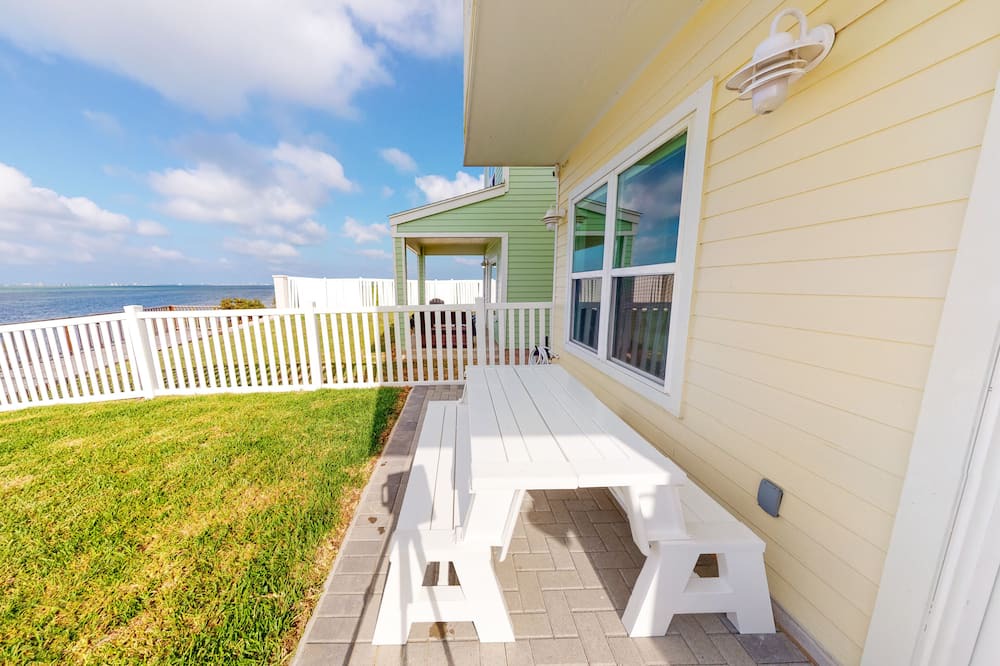 Photo of Patio Balcony in Port Isabel