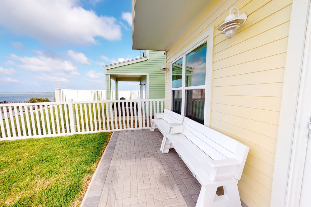 Photo of Patio Balcony in Port Isabel