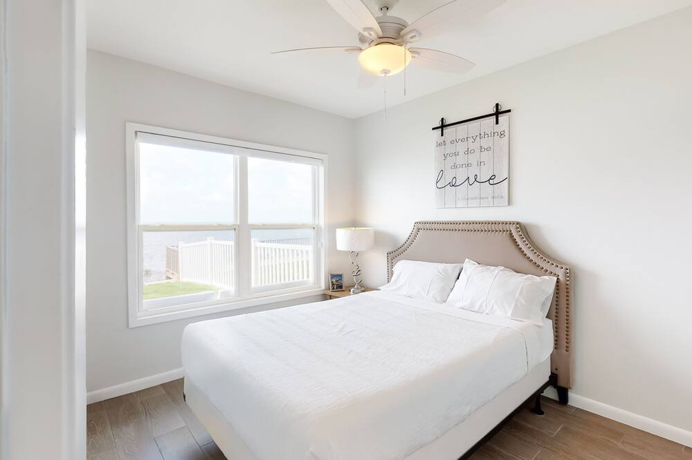 Photo of Bedroom in Port Isabel