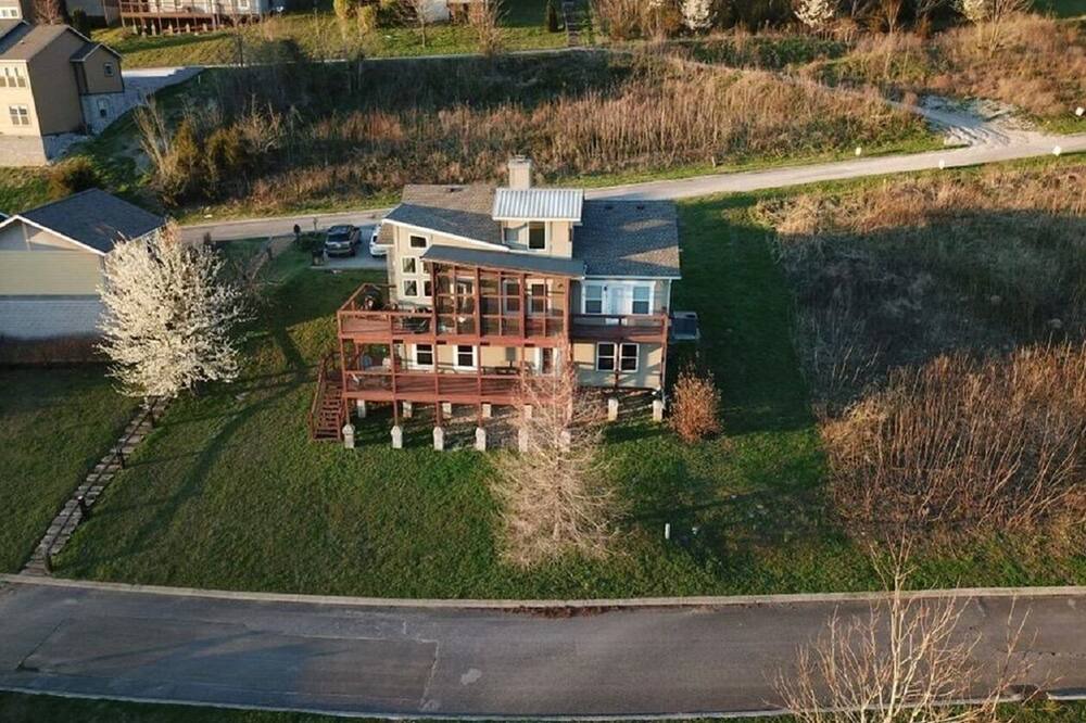 Photo of Outdoor in Smithville