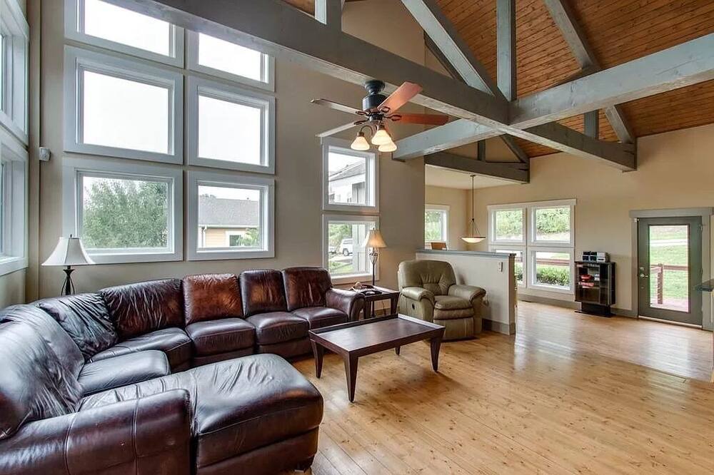 Photo of Livingroom in Smithville