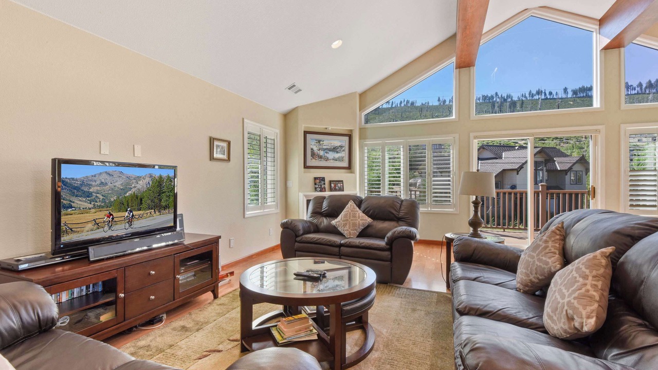 Photo of Patio Balcony in Mountain View Estates