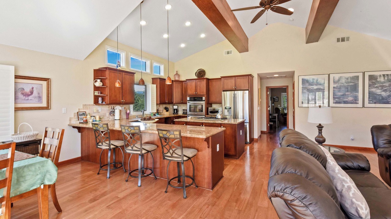 Photo of Patio Balcony in Mountain View Estates