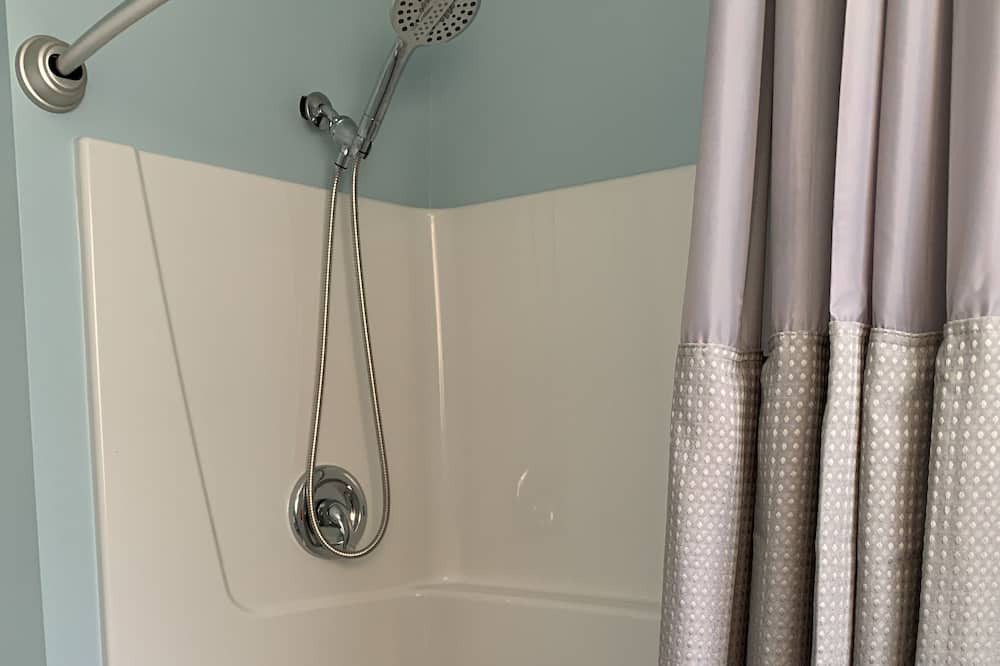 Photo of Bathroom in Maple Creek