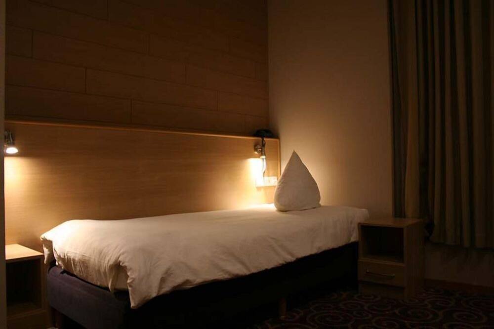 Photo of Bedroom in Bree