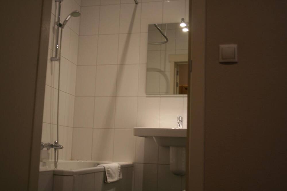 Photo of Bathroom in Bree