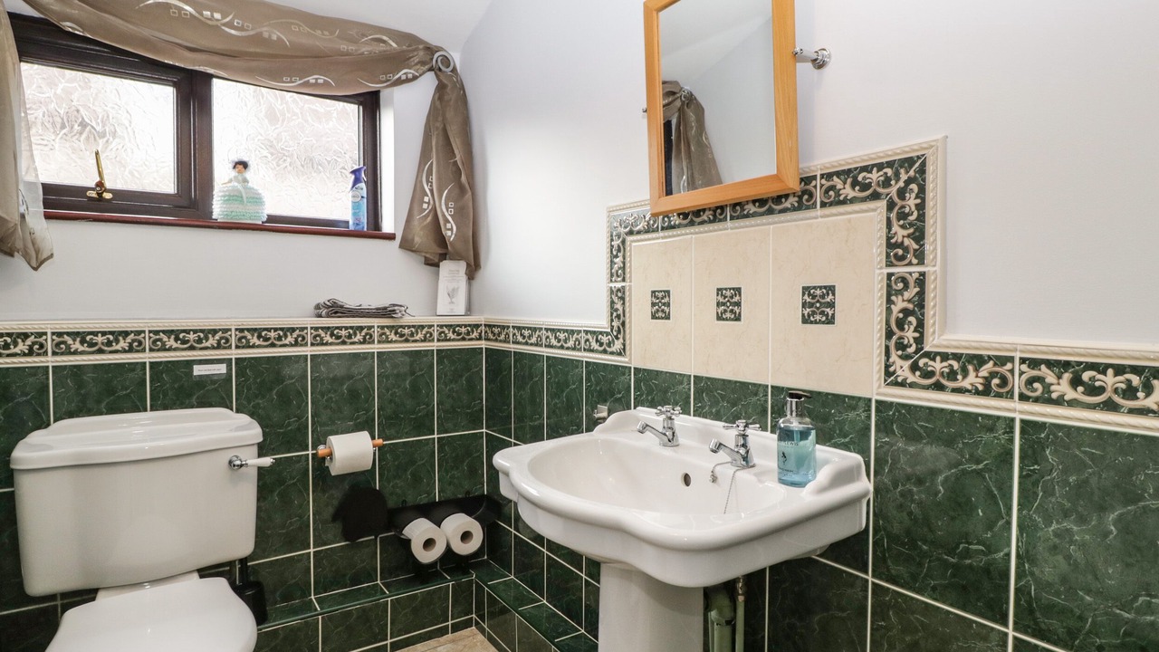 Photo of Bathroom in Littledean