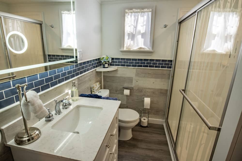 Photo of Bathroom in Ansted