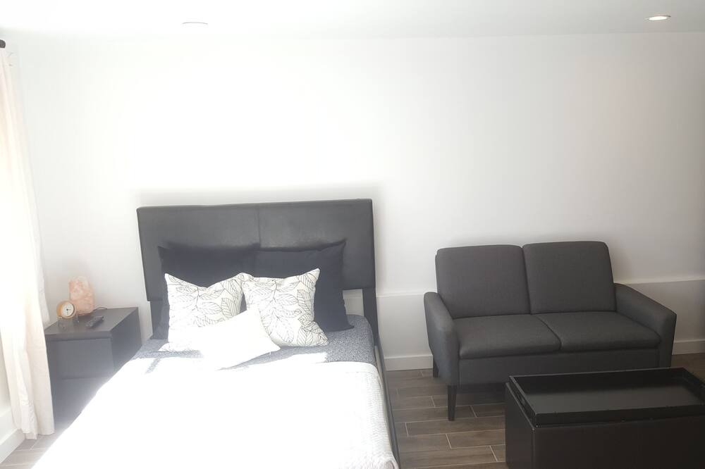 Photo of Bedroom in Mission Canyon