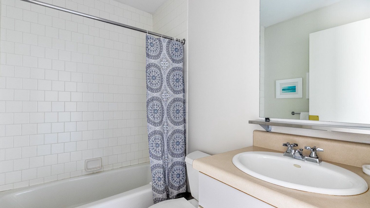 Photo of Bathroom in Shawmut