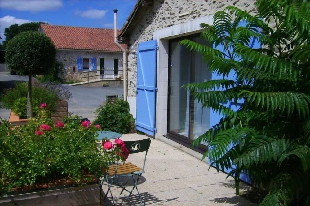 Photo of Outdoor in Saint-Germain-lAiguiller