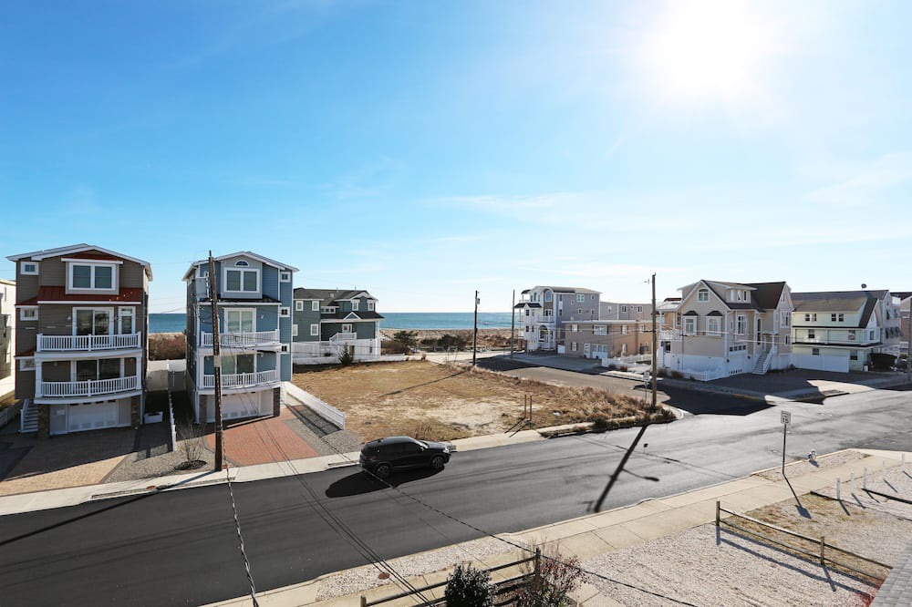 Photo of Patio Balcony in Townsend's Inlet