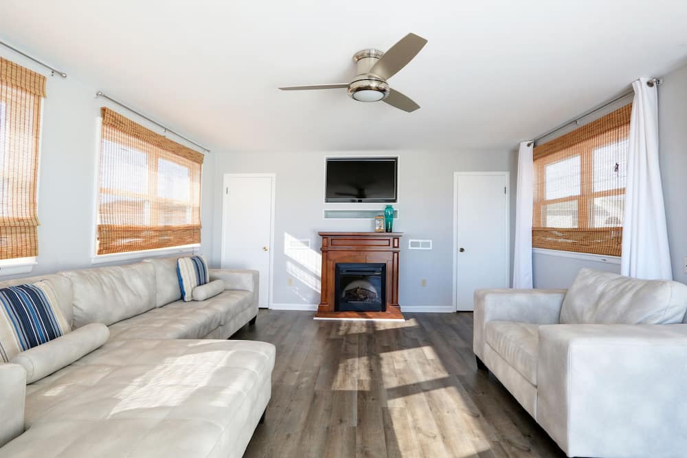 Photo of Livingroom in Townsend's Inlet