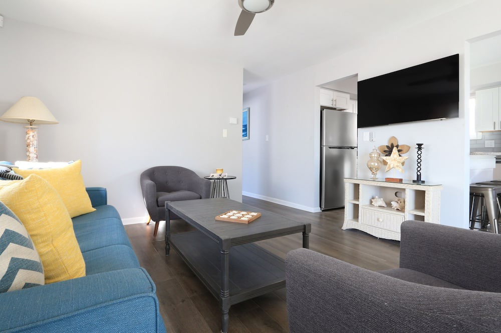 Photo of Livingroom in Townsend's Inlet