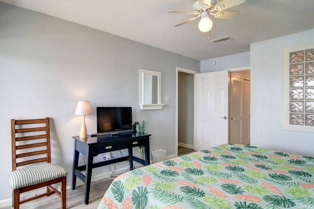 Photo of Bedroom in Port Aransas