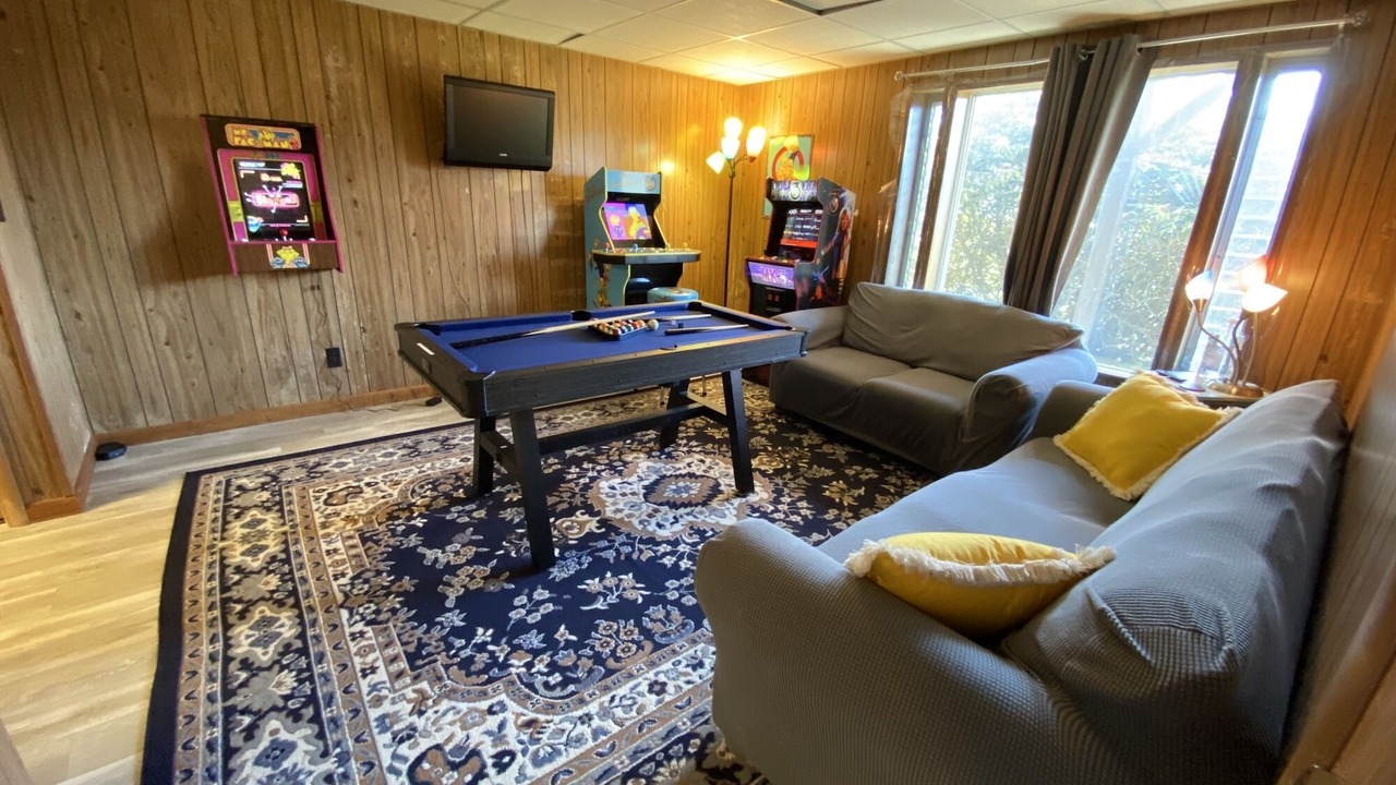 Photo of Bedroom in Seven Devils