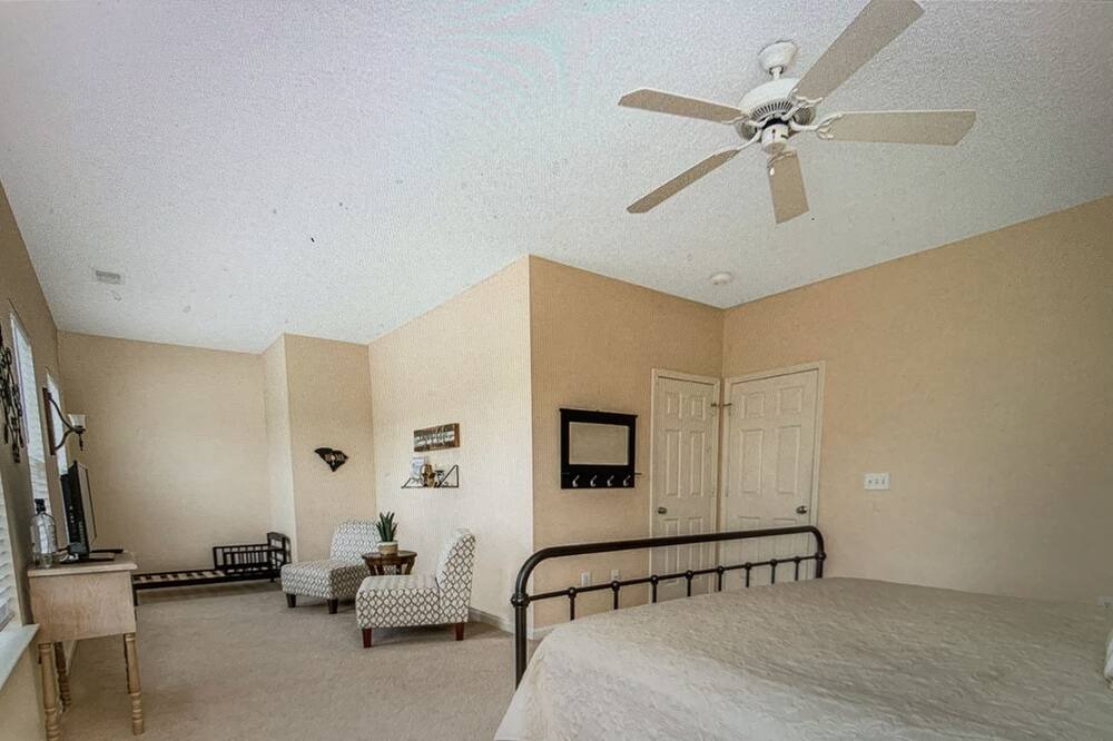 Photo of Bedroom in Red Hill