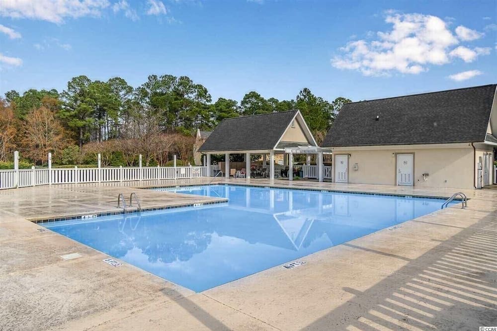 Photo of Outdoor in Red Hill