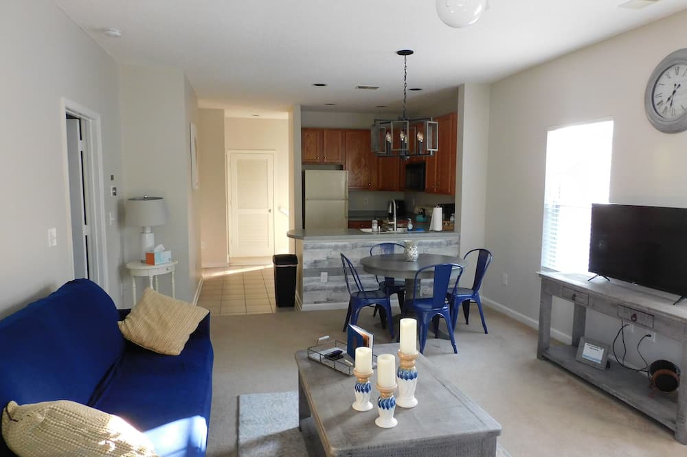 Photo of Livingroom in Red Hill