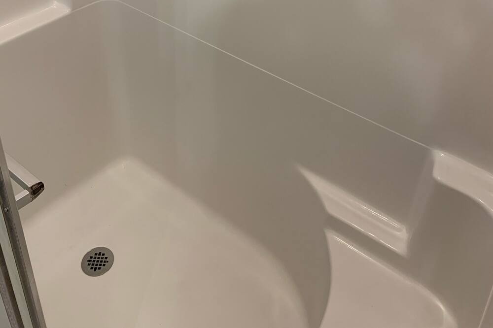 Photo of Bathroom in Red Hill
