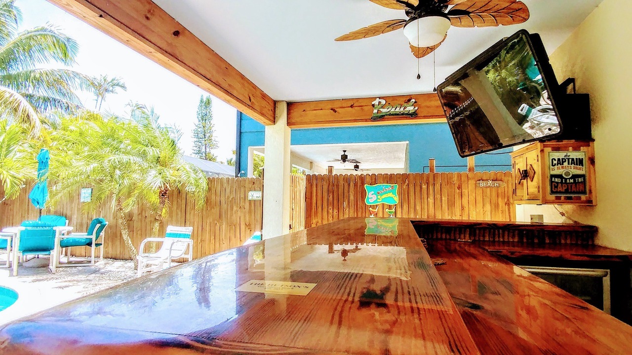 Photo of Bedroom in Mid Island