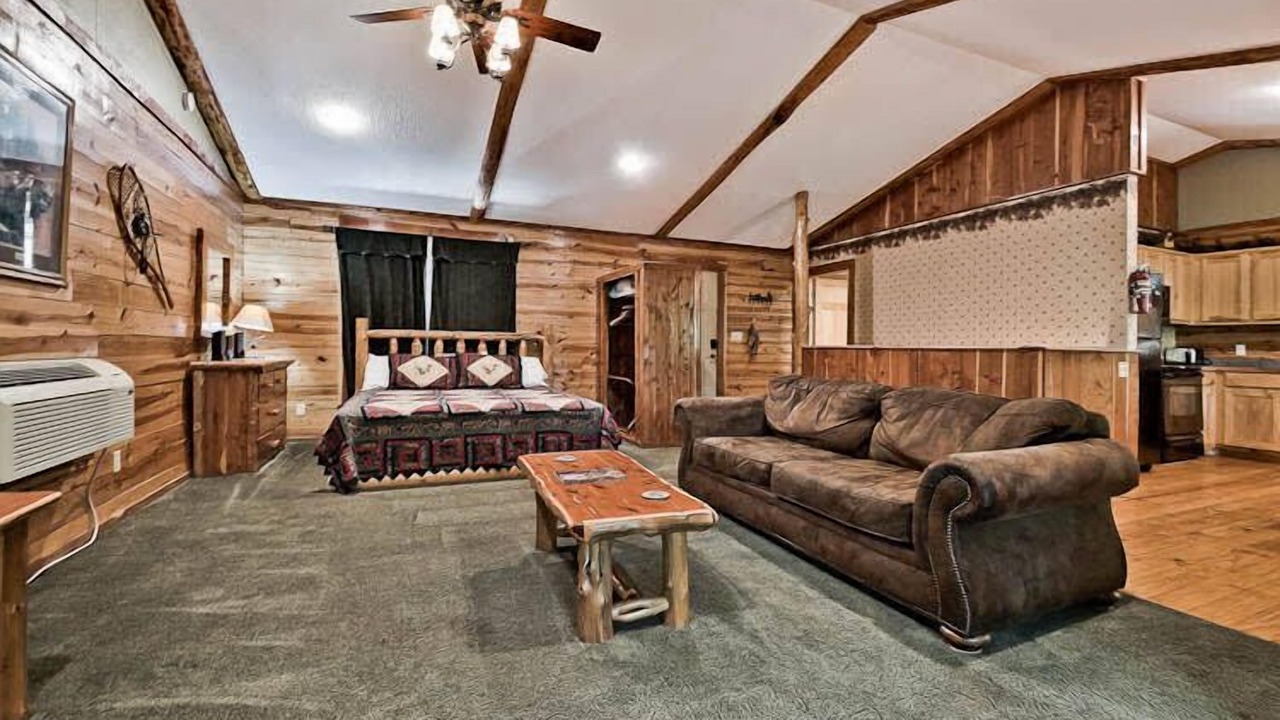 Photo of Livingroom in Sylvan Shores