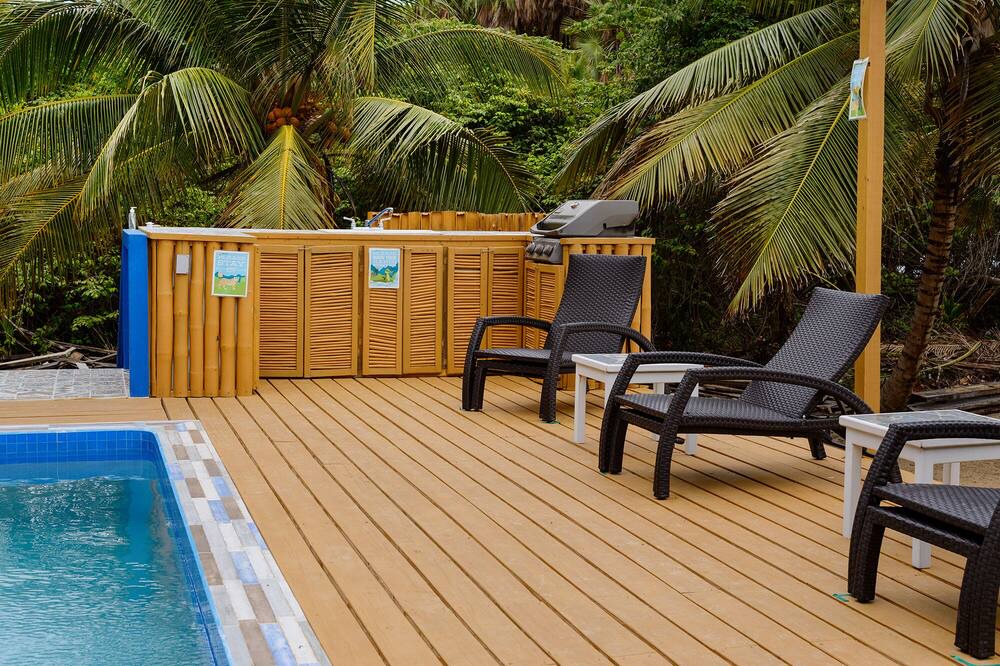 Photo of Outdoor in Caribbean Way
