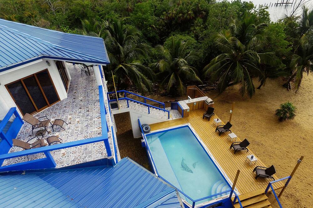 Photo of Outdoor in Caribbean Way