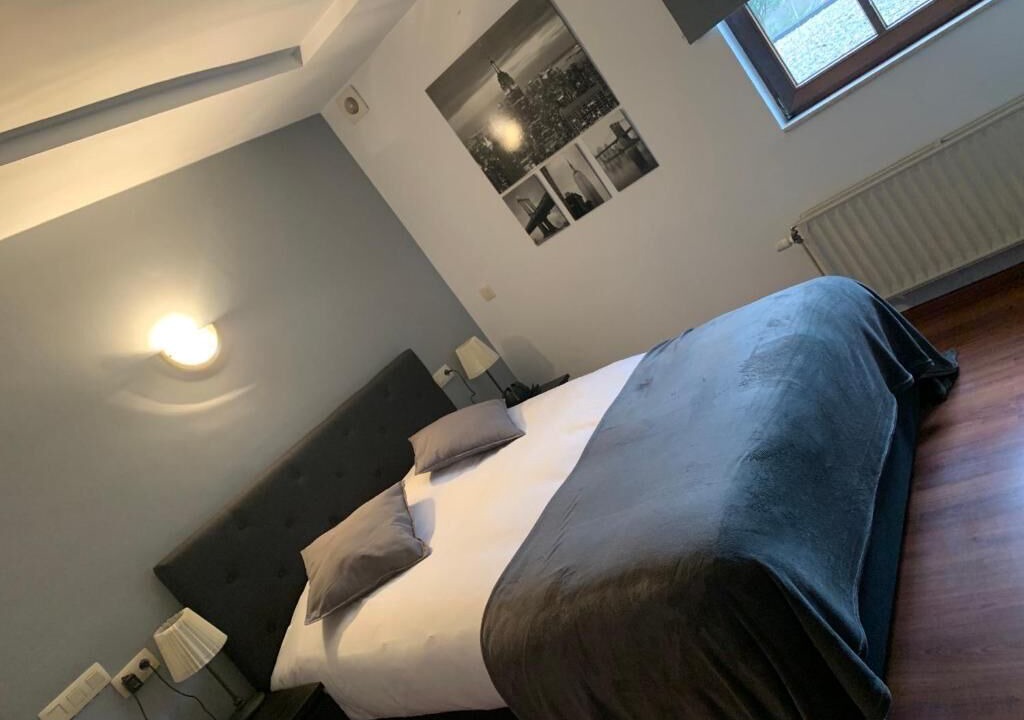 Photo of Bedroom in Mont-Saint-Jean