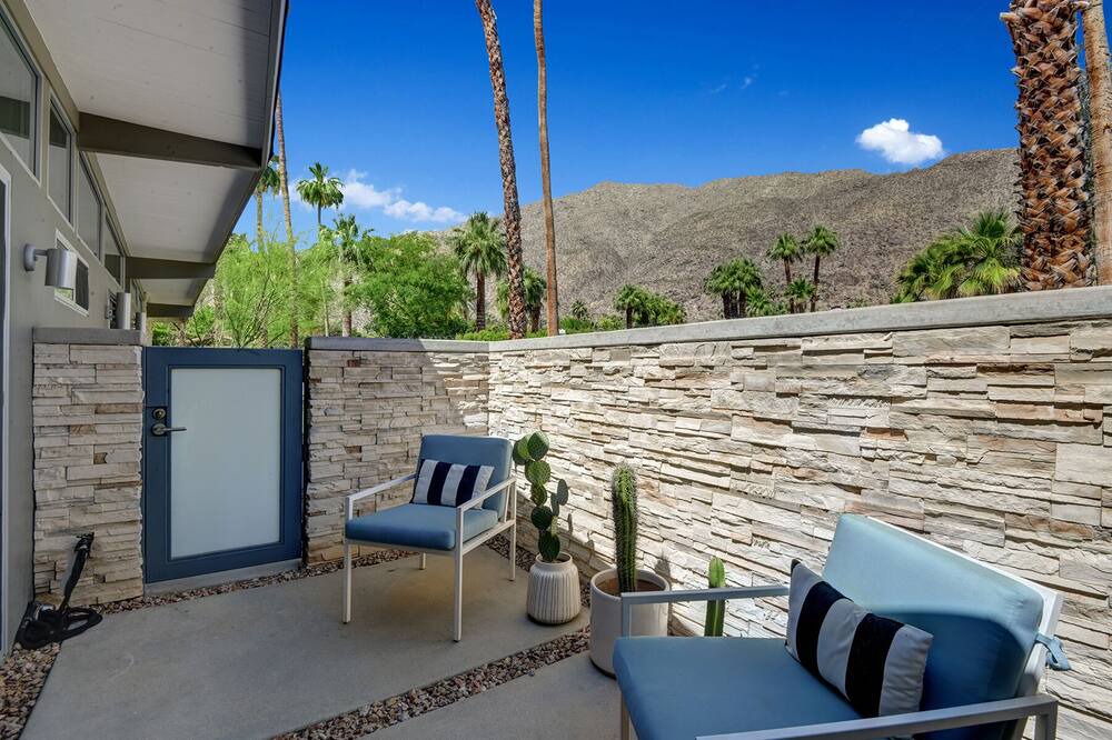Photo of Outdoor in Tahquitz River Estates