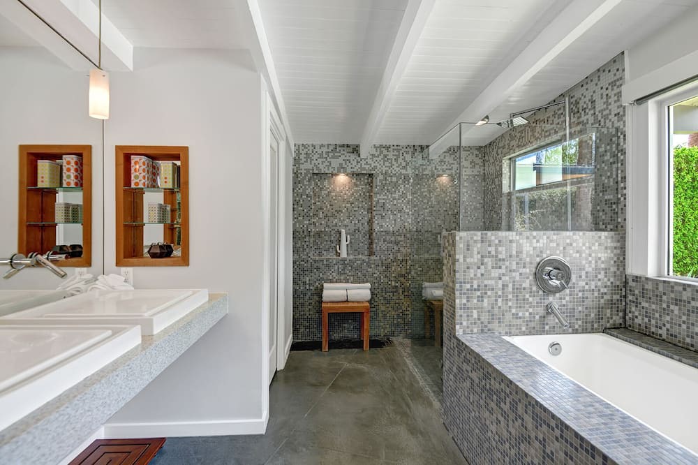Photo of Others in Tahquitz River Estates