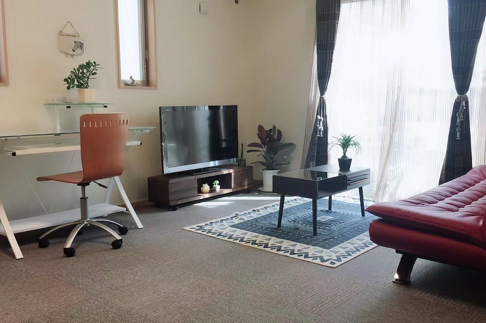 Photo of Livingroom in Naka Ward