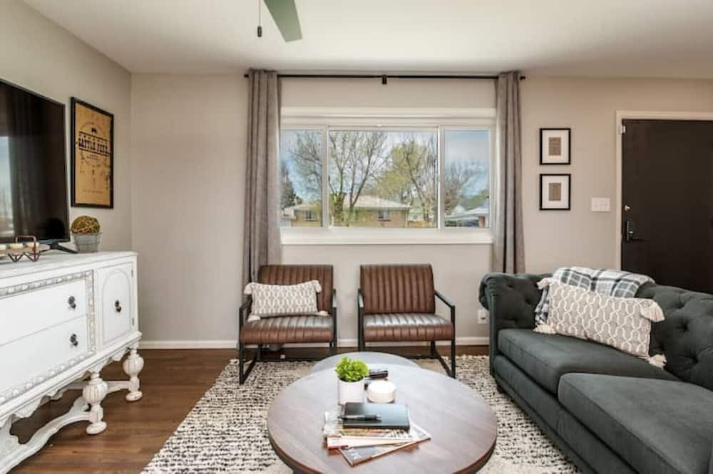 Photo of Livingroom in Wheat Ridge