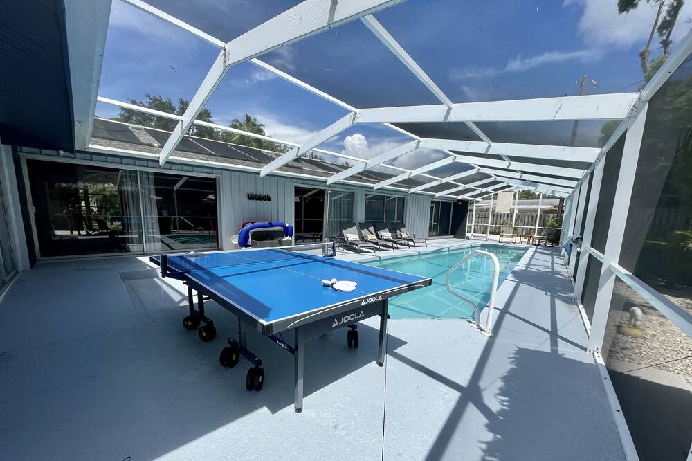 Photo of Outdoor in Harbor Hills