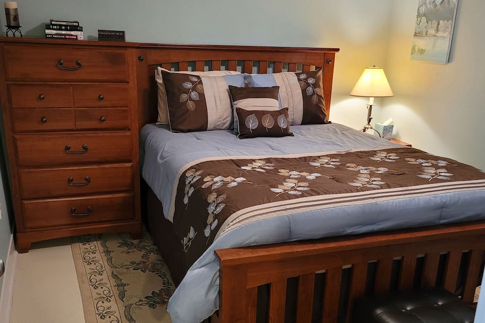 Photo of Bedroom in Coal Creek