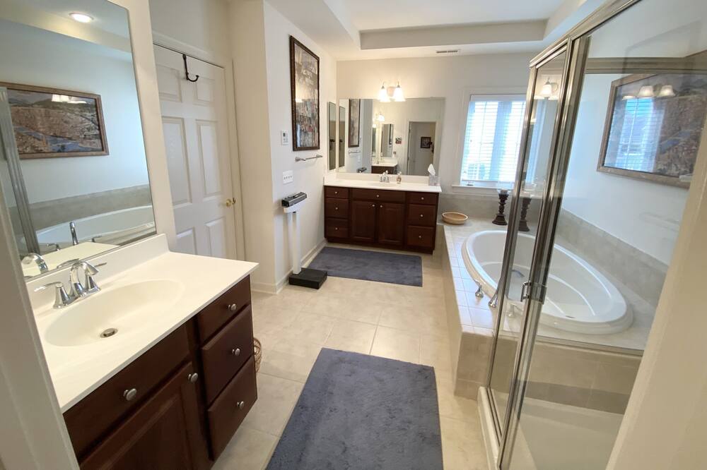 Photo of Bathroom in Rehoboth Beach