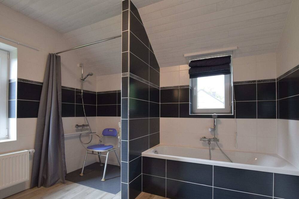 Photo of Bathroom in Daverdisse