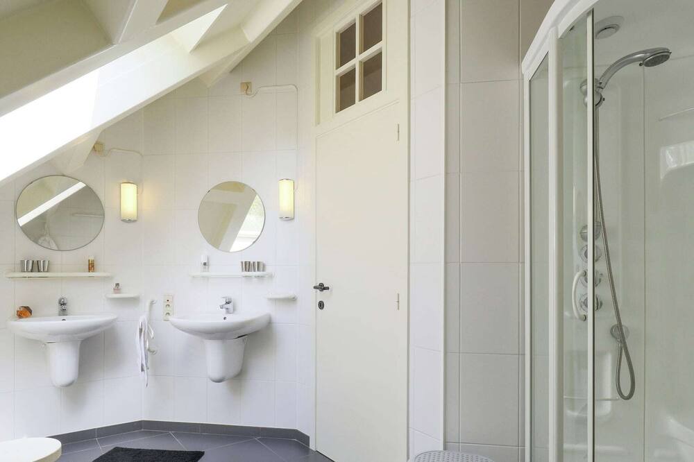Photo of Bathroom in Beffe