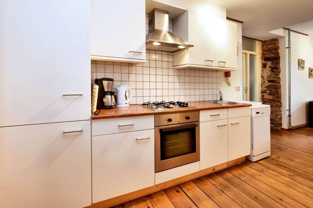 Photo of Kitchen in Commanster