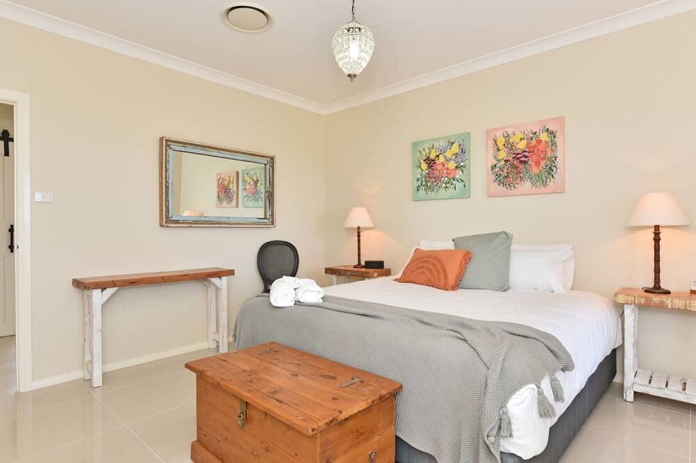 Photo of Bedroom in Mount View