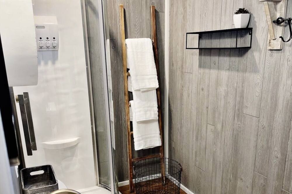 Photo of Bathroom in Canyon
