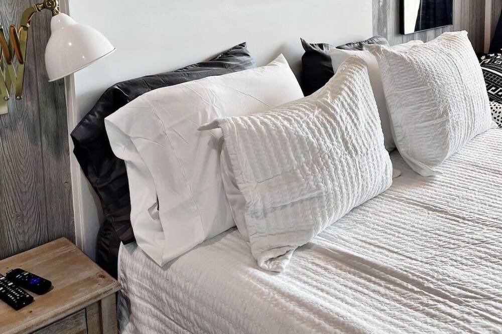 Photo of Bedroom in Canyon