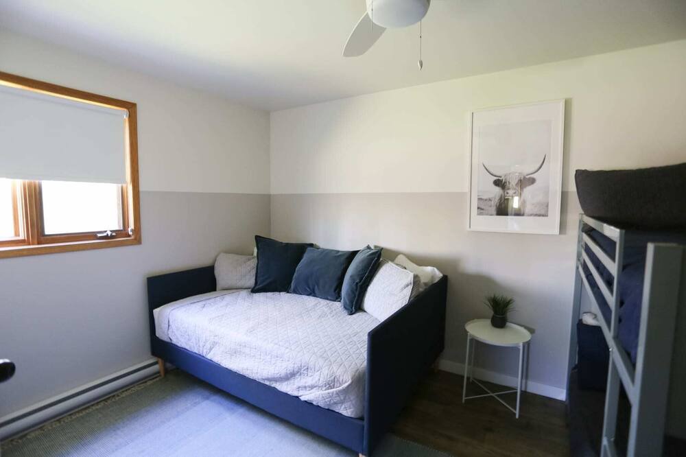 Photo of Bedroom in Wasagaming