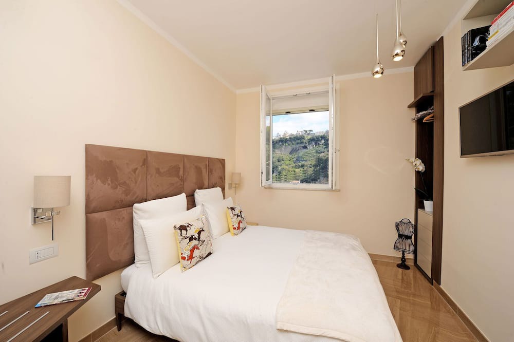 Photo of Bedroom in Pontone