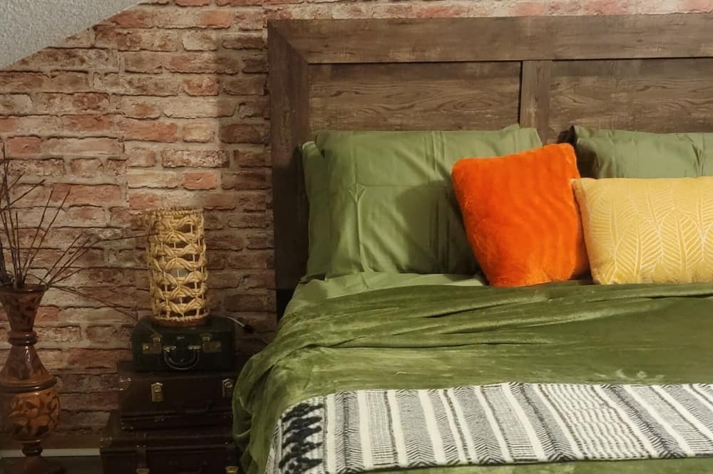 Photo of Bedroom in Monroe County